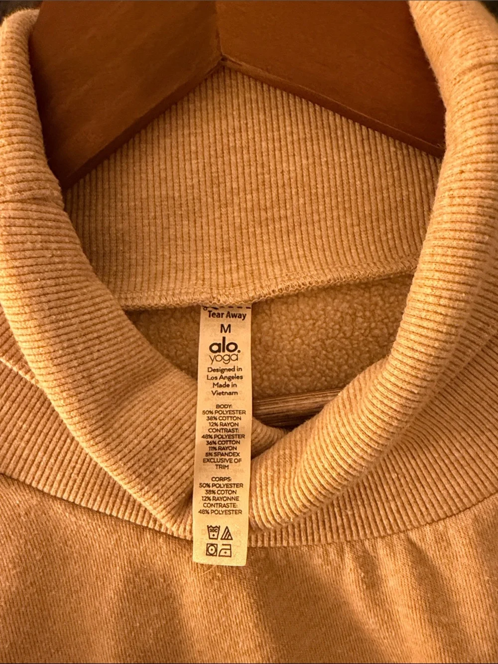 ALO Yoga Sandstone Crewneck Pullover